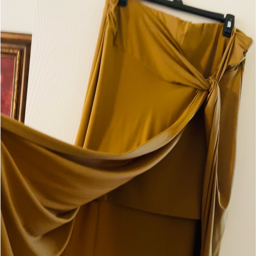 A perfect fall skirt